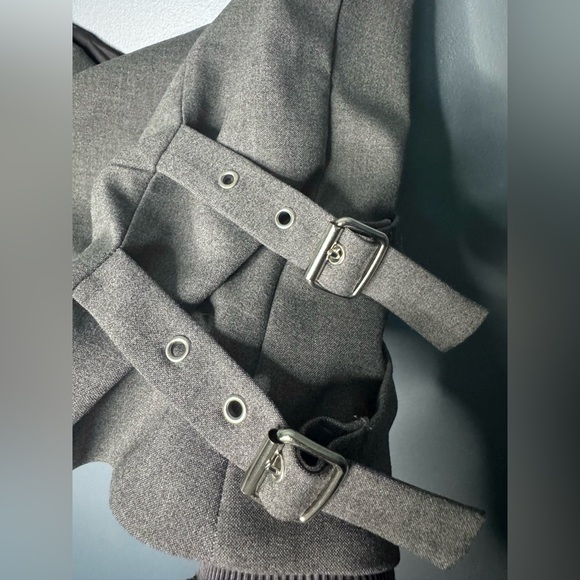 NWT Zara Gray Buckled Strapless Top | Size XXL - Picture 5 of 9